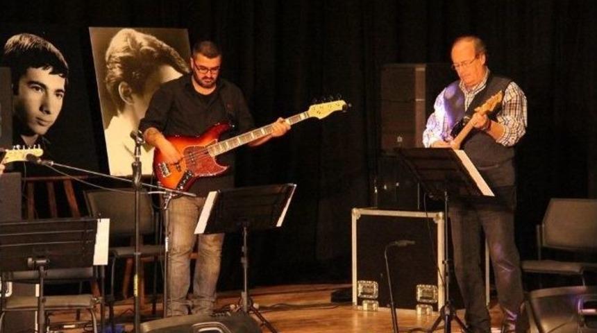 48 Yıl Sonra &rsquo;&ccedil;ılgınlar&rsquo; Grubu Yeniden Sahnede