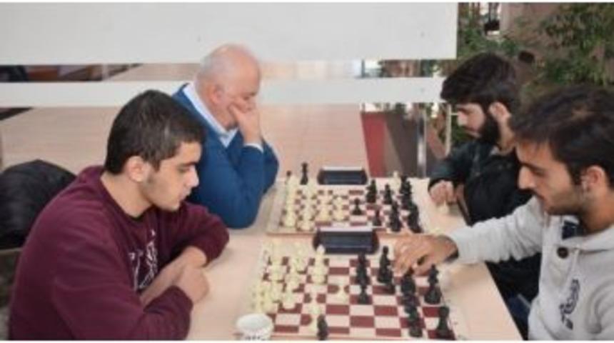 Bilgi Ve Zeka Oyunları Kul&uuml;b&uuml; 7&rsquo;den 70&rsquo;e Herkesi Bekliyor