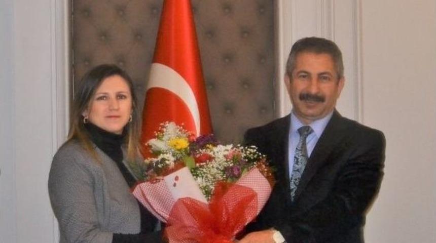 Ak Parti Kadın Kolları &Uuml;yelerinden İl Emniyet M&uuml;d&uuml;rl&uuml;ğ&uuml;ne Başsağlığı Ziyareti