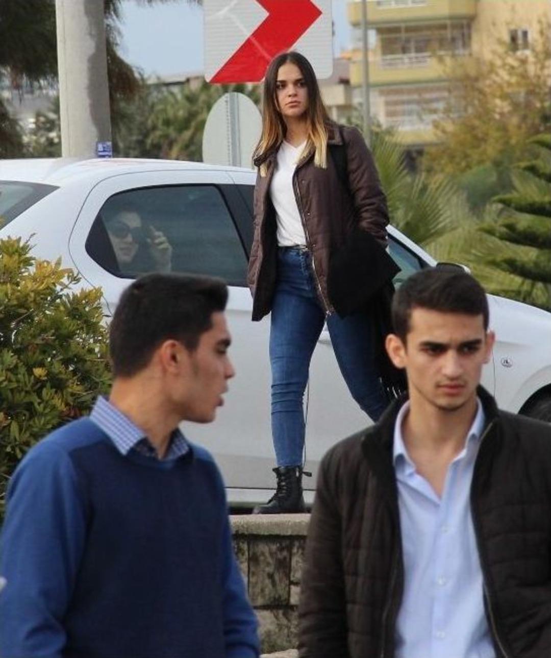 Cesedi Film Gibi İzleyip G&ouml;r&uuml;nt&uuml;lediler