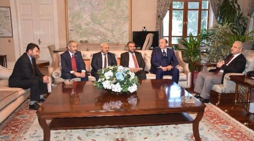 Vali G&uuml;ven&ccedil;er Konuklarını Ağırladı