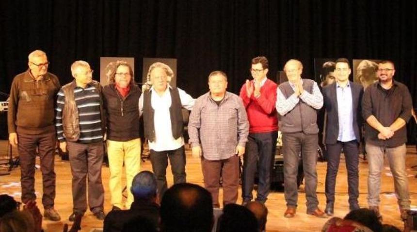 &Ccedil;ılgınlar Orkestrası 48 Yıl Sonra Sahnede