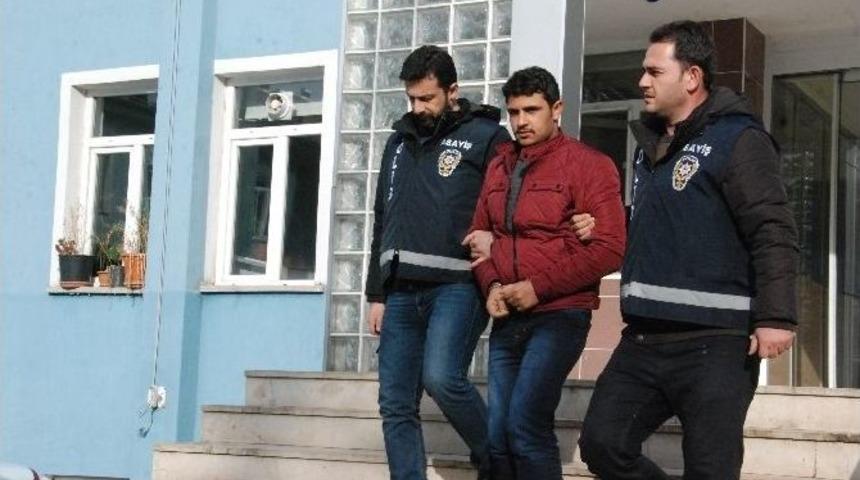 Fet&ouml;&rsquo;y&uuml; Kullanarak Polis Annesini Dolandırdılar
