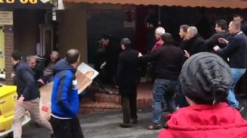 Taksicilerin Otopark Kavgası B&ouml;yle G&ouml;r&uuml;nt&uuml;lendi