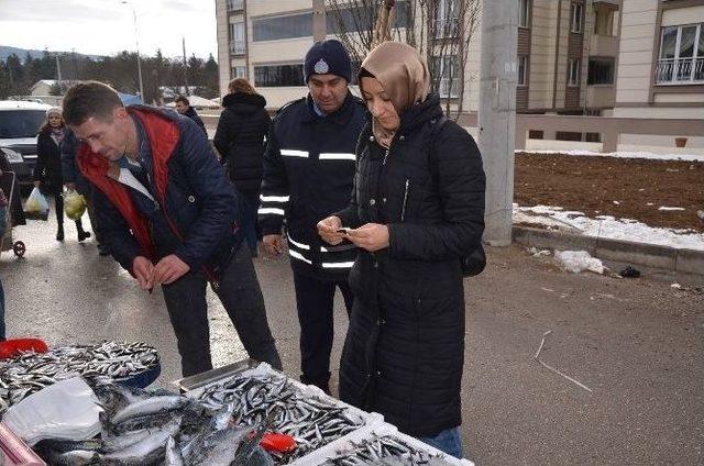 Bozüyük Balık Pazarına Sıkı Denetim