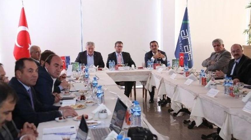 Yatırımlar Bayburt&rsquo;ta Masaya Yatırıldı