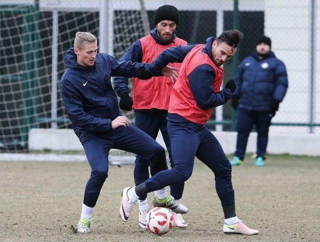 Osmanlıspor Kupa Hazırlıklarına Başladı