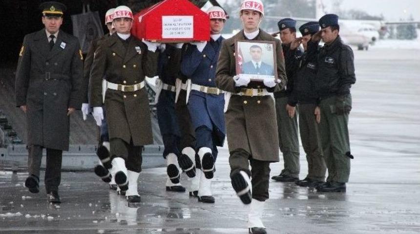 Şehit Astsubay Altıparmak&rsquo;ın Cenazesi Memleketi Konya&rsquo;da