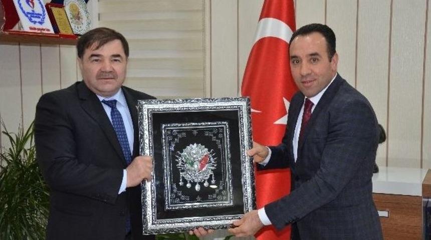 T&uuml;rkiye G&uuml;reş Federasyonu Başkanı Aydın&rsquo;dan İl M&uuml;d&uuml;r&uuml; Yıldız&rsquo;a Ziyaret