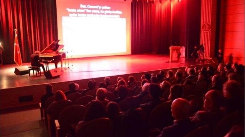 &Uuml;nl&uuml; Piyanist Tuluyhan Uğurlu&rsquo;dan Unutulmaz Konser