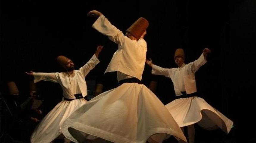 Mevlana 743. Vuslat Yıld&ouml;n&uuml;m&uuml;nde Kuşadası&rsquo;nda Anıldı