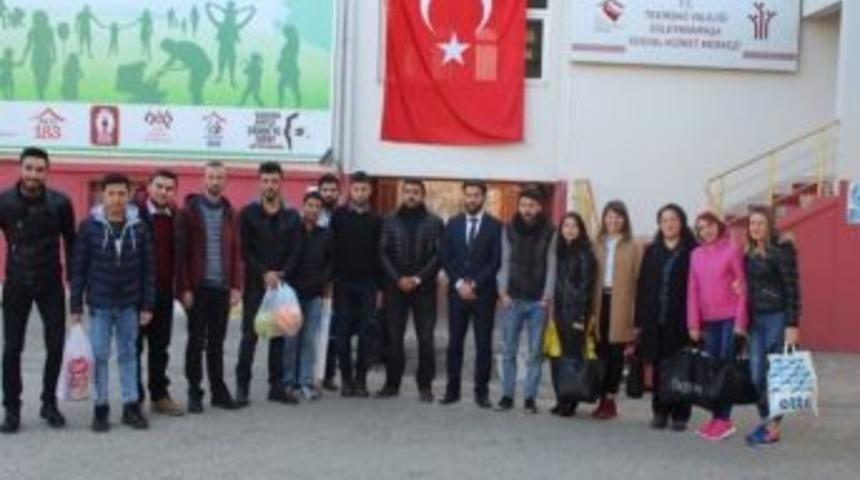 &Uuml;niversite &Ouml;ğrencilerinden &Ccedil;ocuk Esirgeme Kurumuna Ziyaret