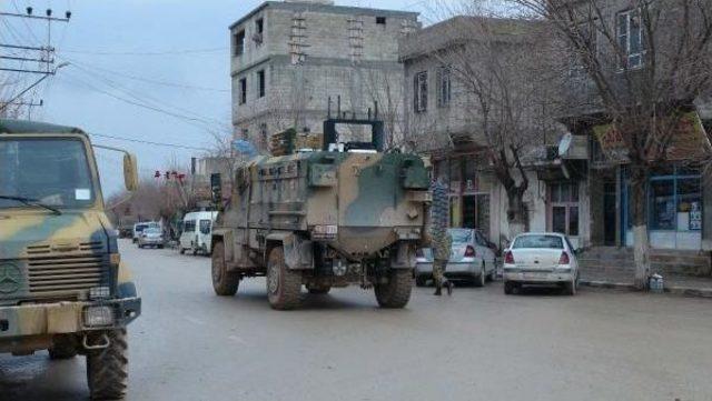 Kilis'e Askeri Araç Sevkiyatı