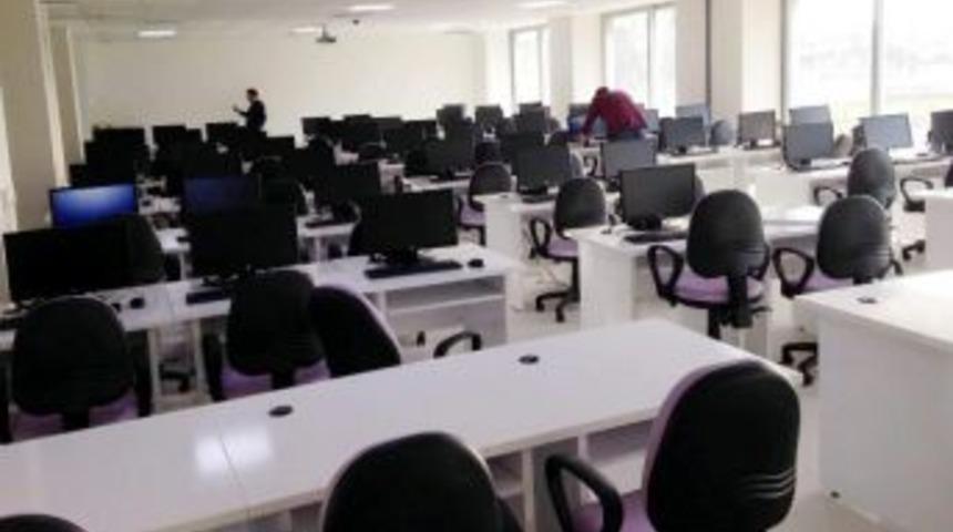 Ad&uuml; Birimlerinde Bilişim Alt Yapısı Geliştiriliyor