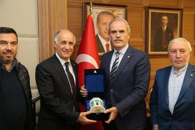 Bursa’nın Tarihi Çarşıları Avm’ler İle Yarışacak