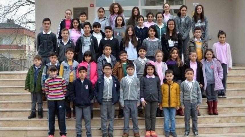 &Ccedil;ekmek&ouml;y&rsquo;de &Ouml;ğrenci Ve &Ouml;ğretmenlerden Halep&rsquo;e Yardım