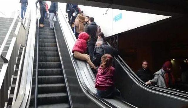 Taksim de Suriyeli Çocukların Tehlikeli Oyunu 1