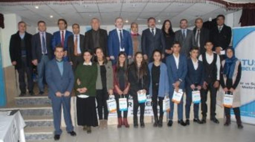 Tuşba&rsquo;da Liselerarası M&uuml;nazara Yarışması