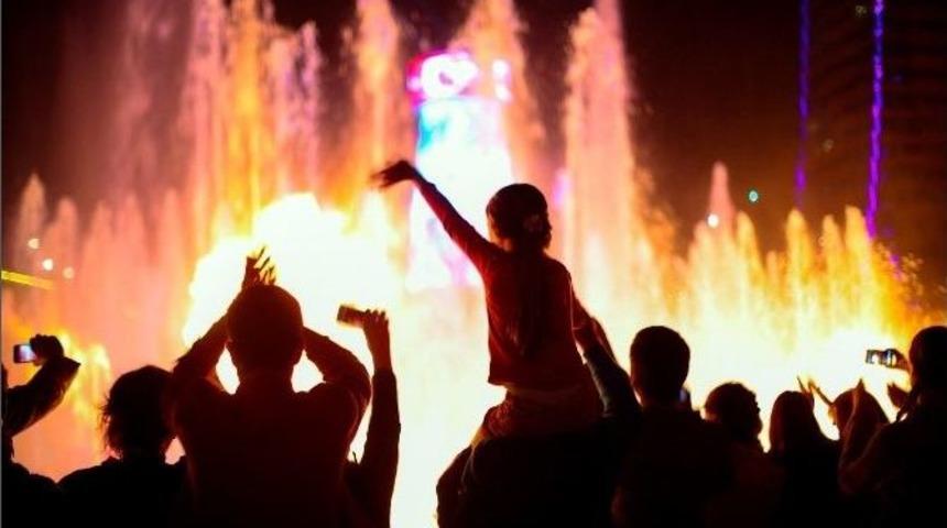 İstanbullular Yeni Yıla Watergarden İstanbul&rsquo;da Muhteşem Su Ve Dans G&ouml;sterisi İle Girecek