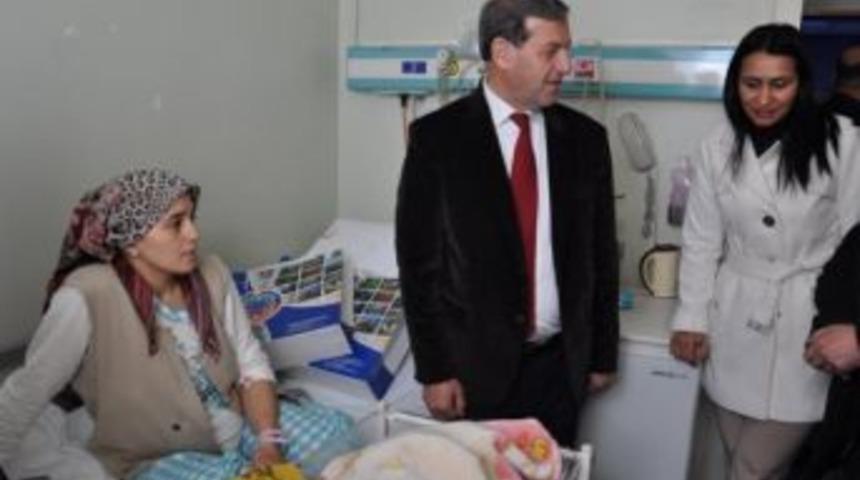 Başkan&rsquo;dan İkiz Bebeklere Ziyaret