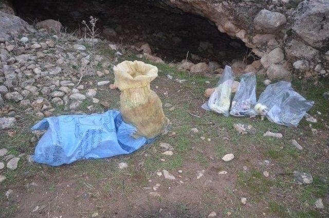 Batman&rsquo;da Bomba Yapımında Kullanılan Malzemeler İle 3 Sığınak Ele Ge&ccedil;irildi 1