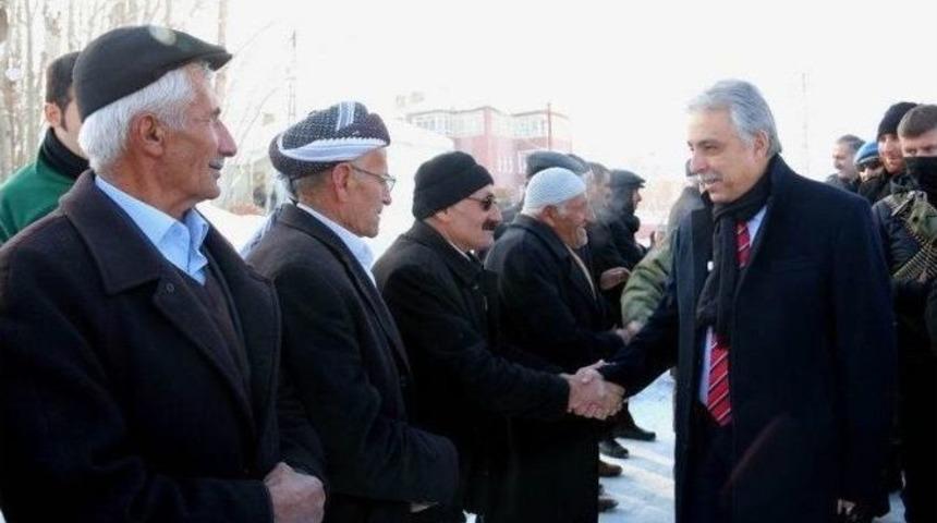 Vali Toprak&rsquo;tan B&uuml;y&uuml;k&ccedil;iftlik Beldesine Ziyaret