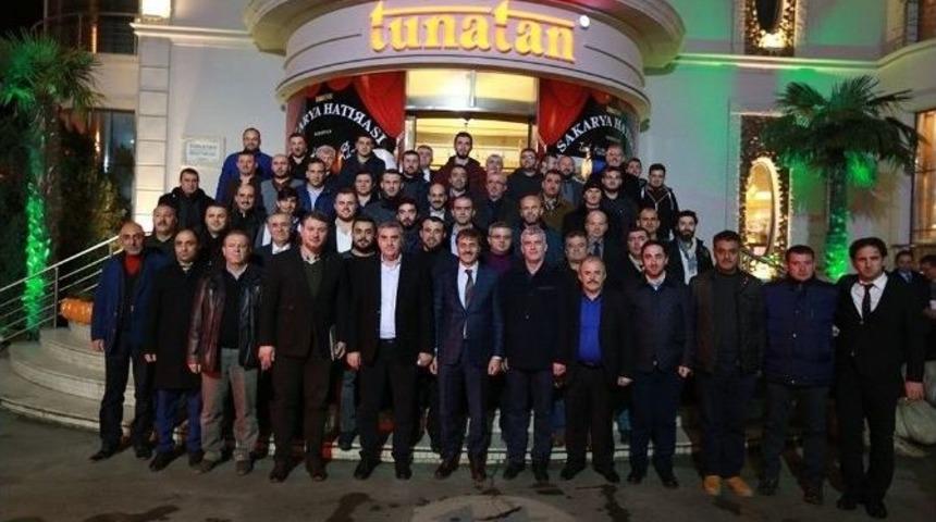 Başkan To&ccedil;oğlu Ak Parti Serdivan İl&ccedil;e Teşkilatı Değerlendirme Toplantısına Katıldı