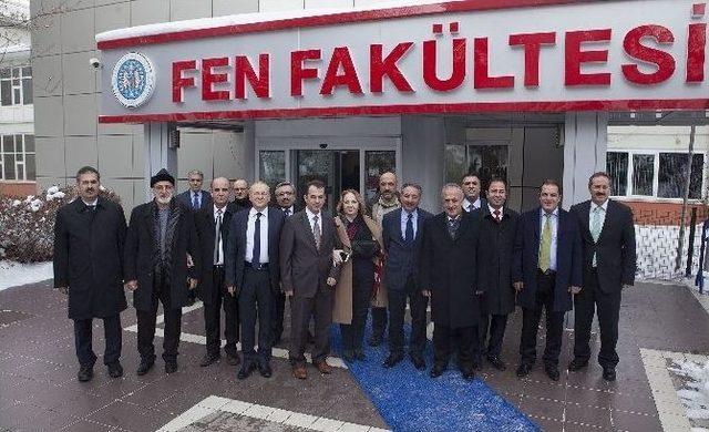 Rektör Çomaklı, Mühendislik, Fen Ve Eğitim Fakültelerini Ziyaret Etti