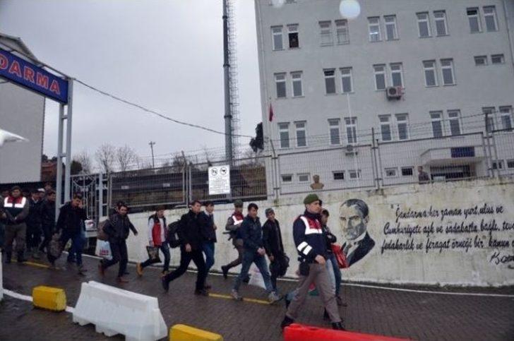 Zonguldak’ta 17 Kaçak Göçmen Yakalandı