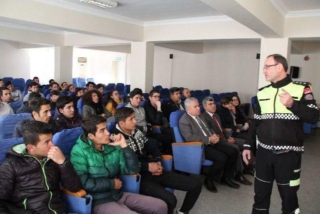 Fethiye Lise Öğrencilerine Trafik Eğitimi