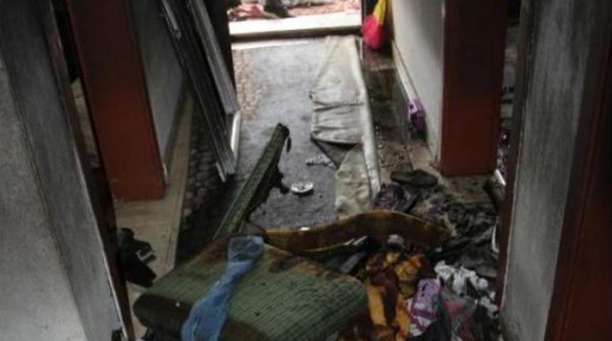 Suriyeli Sığınmacı Ailenin 3 &Ccedil;ocuğu Evde &Ccedil;ıkan Yangında &Ouml;ld&uuml;