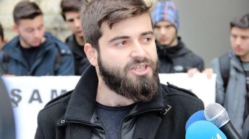 İt&uuml;&rsquo;de &Ouml;ğrencilerden &lsquo;noel&rsquo; Karşıtı Eylem