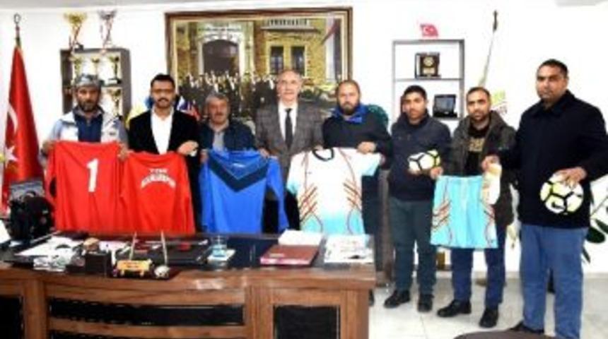 Başkan Kale&rsquo;den Yeni Acarlarspor&rsquo;a Destek