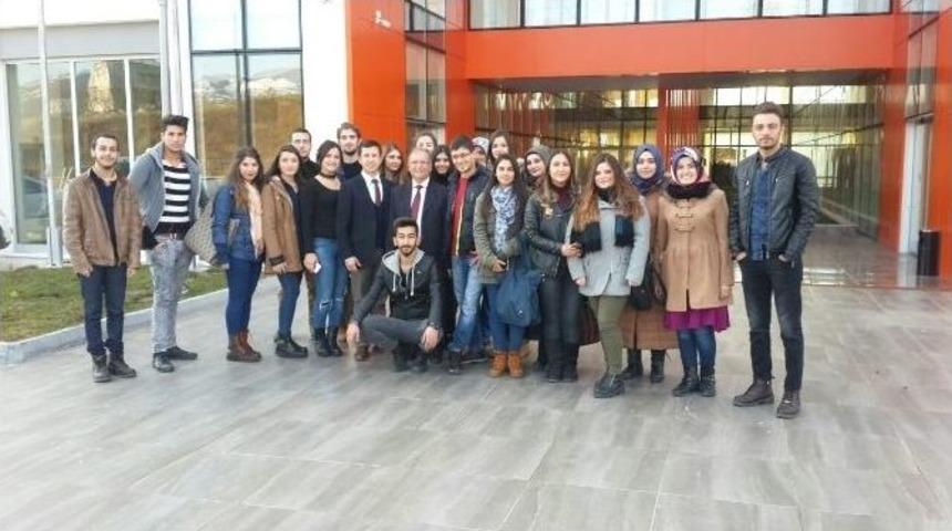 &Uuml;niversite &Ouml;ğrencileri Osb&rsquo;yi Gezdi
