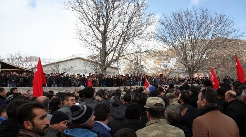 Adilcevaz Şehidini Uğurladı