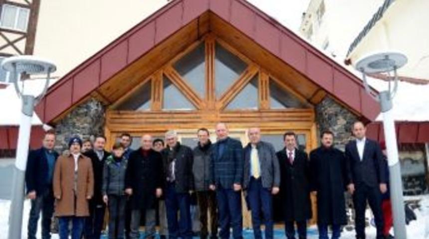 Ilıcalı&rsquo;nın Talebi İle Bakan Avcı Turizmcinin Y&uuml;z&uuml;n&uuml; G&uuml;ld&uuml;recek