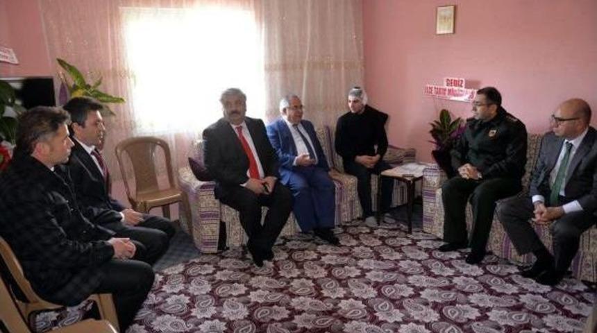 Vali Nayir'den, Kayseri Gazisine 'ge&ccedil;miş Olsun' Ziyareti