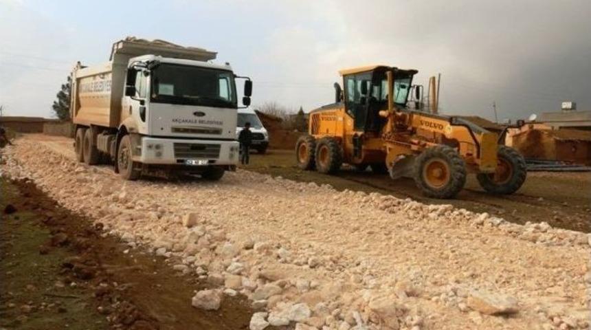 Mahalle Sakinlerinden Ak&ccedil;akale Belediyesine Pankartlı Teşekk&uuml;r