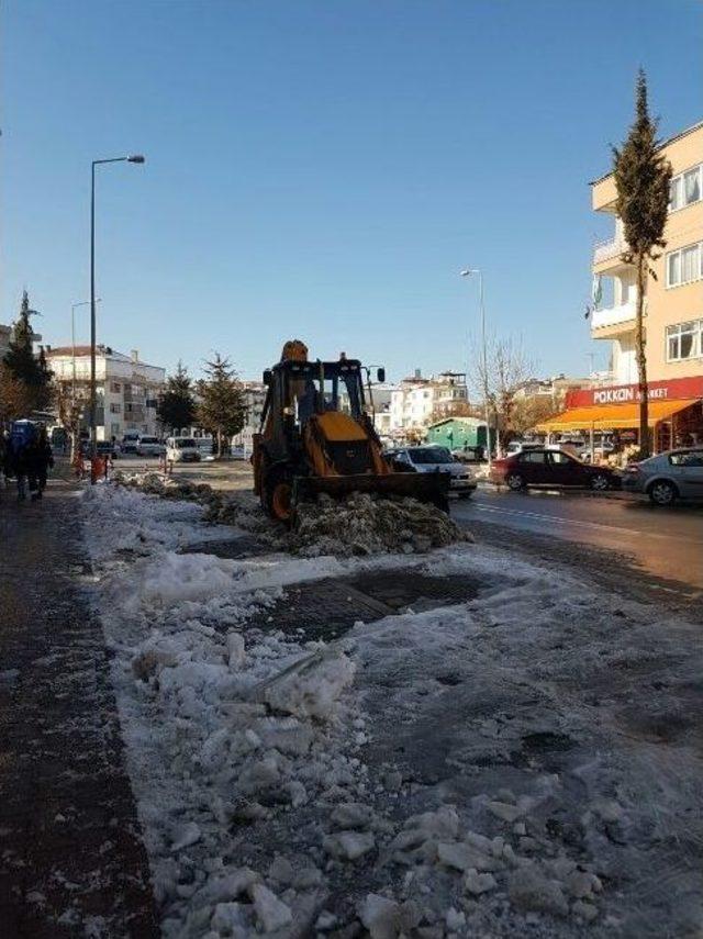 Antalya Büyükşehir’den Karla Mücadele