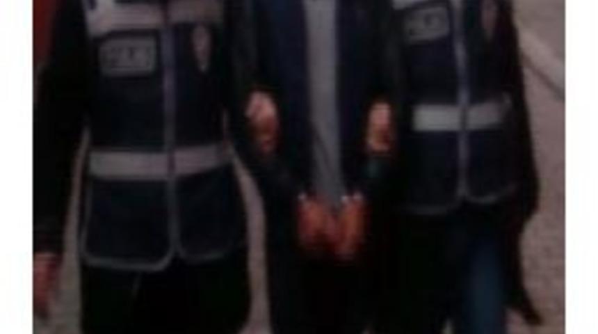 Hırsızlık I&ccedil;in Girdiği Evde Kimliğini D&uuml;ş&uuml;r&uuml;nce Yakalandı