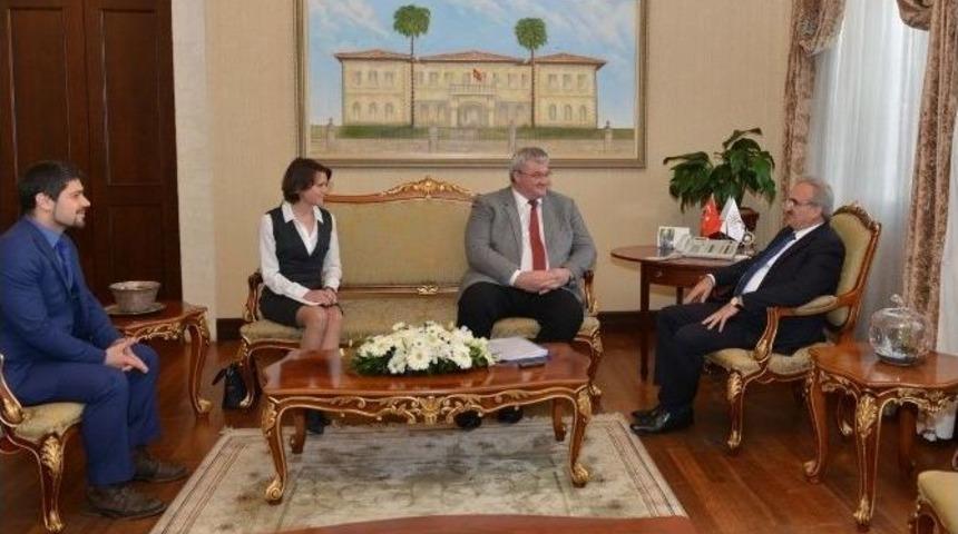 Ukrayna B&uuml;y&uuml;kel&ccedil;isi Sybiha Vali Karaloğlu&rsquo;nu Ziyaret Etti