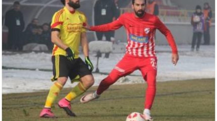 Evkur Yeni Malatyaspor&rsquo;dan Eren&rsquo;e Doğum G&uuml;n&uuml; Kutlaması