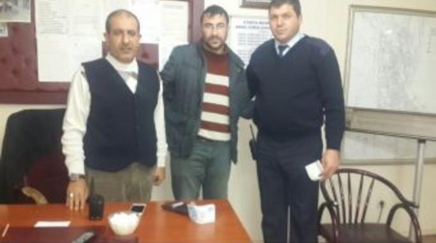 Zabıta Memurundan &Ouml;rnek Davranış