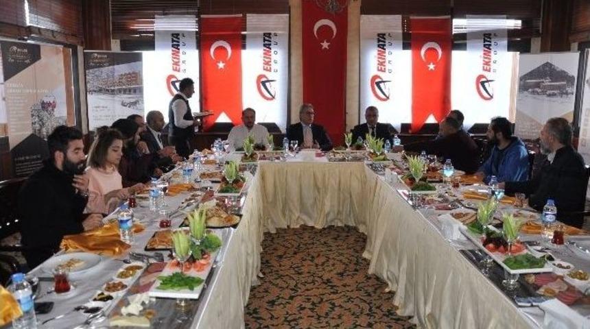 Ekinata Grand Toprak Otel Y&ouml;netimi Basınla Buluştu