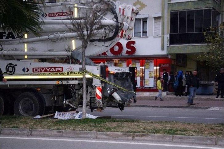 7 Yaşındaki Muhammed Beton Aracının Altında Kaldı G3