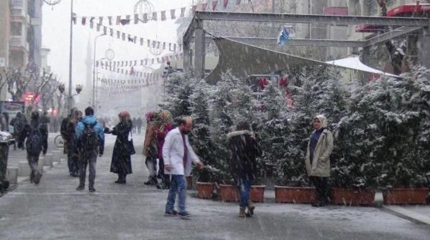 Uşak'ta Kar Yağışı