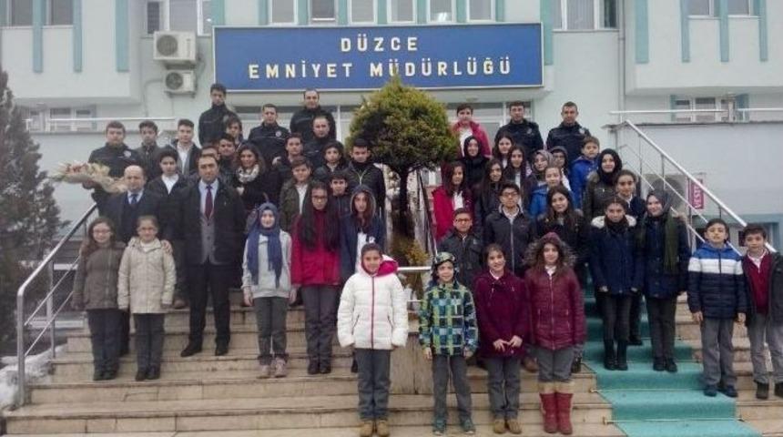 İsmetpaşa Ortaokulu &Ouml;ğrencilerinden Anlamlı Ziyaret
