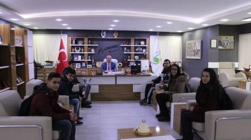 Sungurlu Belediyesi&rsquo;nden Sporculara Destek