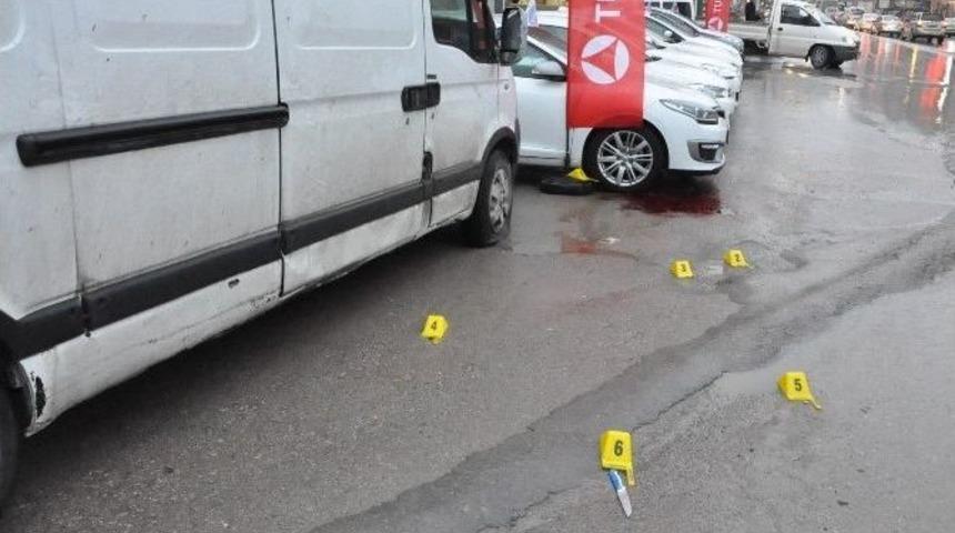 Husumetlisini Sokak Ortasında Silahla Vurdu