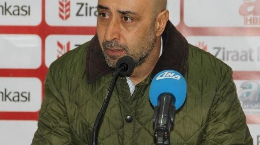 Akhisar&rsquo;a Evinde &Uuml;mraniye Darbesi